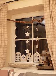 Cerramientos de, puertas de vestir las ventanas la manera más habitual de engalanar una ventana es cubriéndola con cortinas. 11 Magnificas Ideas Para Decorar La Ventana En Navidad