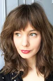 The middle should just to get this look, you need straight hair or hair that's easily straightened with a flat iron or a flat brush. 50 Chic Medium Length Layered Hair Lovehairstyles Com