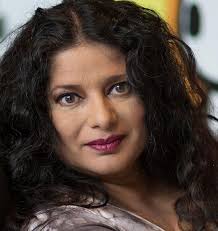 Amazon.com: Organizing Your Creative Career: How to Channel Your Creativity  into Career Success: 9781786782915: Chandra, Sheila: Books