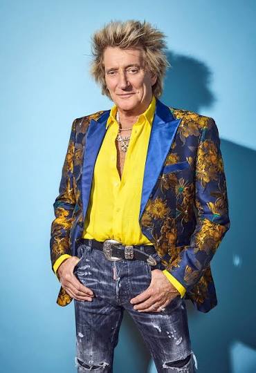 Rod Stewart says playing Glastonbury is going to cost him £300,000 | Radio Times