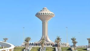 بعد 18 عاما من العمل برج المياه بالخبر يصل مراحلة الأخيرة صور
