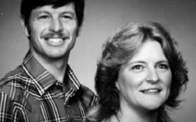 Photographs showing some of the most notorious serial killers alongside  their wives. (From left to right) Judith Mawson, wife of Gary Ridgway.  Feodosia Odnacheva, wife of Andrei Chikatilo. Carole Hoff, wife of