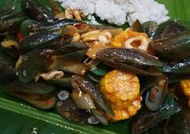 Cara memasaknya mudah dan rasanya menggugah selera. Resep Kerang Hijau Cumi Saus Padang Ala Seafood Kiloan Oleh Fatma Hidayani Cookpad