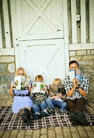 How To Prepare For Fabulous Family Pictures Family Pictures Family Photo Pose Family Pictures Family Photos