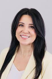 Sara Coen's Instagram, Twitter & Facebook