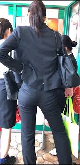 画像】パンツスーツ姿の女の色気がヤバイ | まとめちゃんねっと