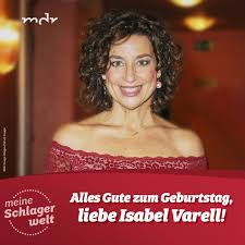 Kann mir jemand sagen, wie die heißt und ob die noch mehr musik gemacht hat bzw. Sielmydcudzvwm