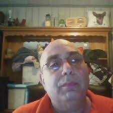 Albert Palendrano's Instagram, Twitter & Facebook