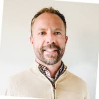 30+ perfiles de «Brian Six»