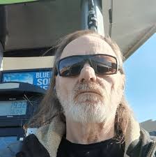 Where to find a dump truck load of screened topsoil in Wyandotte?