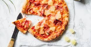 Pizza Hawaii Mit Knusprigstem Boden Rezept Pizza Hawaii Essen Lebensmittel Essen