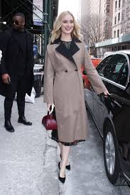  Caitlin Fitzgerald Style Clothes Outfits And Fashion Celebmafia