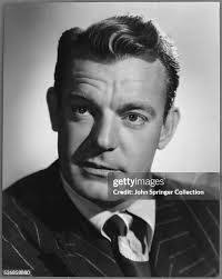 Walter Okeefe's Instagram, Twitter & Facebook