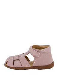 Da oltre 60 anni la rassegna internazionale di musica per l'infanzia con il coro dell'antoniano diretto da sabrina simoni. Zecchino D Oro Sandals Pink For Girls Nickis Com