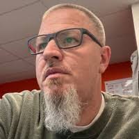 Lauren Peticca's Instagram, Twitter & Facebook