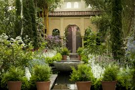 Gardens Of Alhambra Spain Mediterranean Garden Design Spanish Garden Mediterranean Garden