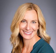 Kris Quigley's Instagram, Twitter & Facebook