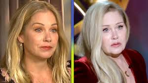 Christina Applegate Reveals She Has 30 Lesions