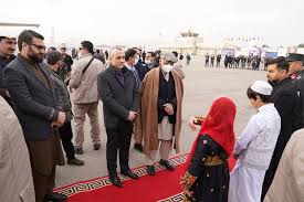 افغان صدر محمد اشرف غني له هېواده د وتلو وروسته، په اول ځل یو پیغام کې ویلي چې که په وطن کې پاتی وای «هم بی شمیره وطنوال شهیدان کیدل او هم به د کابل ښار د بربادۍ او ورانۍ سره مخامخ کیده.» Zawia News Ø§Ù†ÚÙˆØ±ÙˆÙ†Ù‡ ÙˆÙ„Ø³Ù…Ø´Ø± Ù…Ø­Ù…Ø¯ Ø§Ø´Ø±Ù ØºÙ†ÙŠ Ù‡Ø±Ø§Øª ÙˆÙ„Ø§ÙŠØª ØªÙ‡ Ù„Ù‡ ÙÙŠØ³Ø¨ÙˆÙƒ