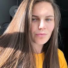 Caroline Schindler (@caroline_schind)