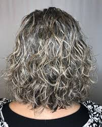Keep it somewhere between tight and lose, and you'll get the perfect gentle perm on your fine hair. 22 Perms For Short Hair That Are Super Cute