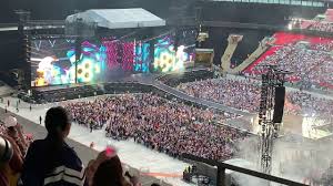 Bts love yourself world tour concert: Bts In London Wembley 2019 Idol Youtube