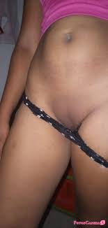 Mi rica mujer mostrando la cuca rica que tiene - Fotos Caseras X