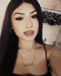 Amanda Ladenheim's Instagram, Twitter & Facebook