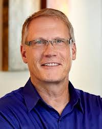 Dan Parks's Instagram, Twitter & Facebook