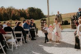 S H Wedding At Kylan Barn Delmar Md In 2020 Wedding Delmar Lovely