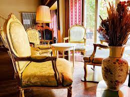 Aktuelle öffnungszeiten von wohnzimmer sowie telefonnummer hier findest du die öffnungszeiten vom wohnzimmer bar, jordanstraße 27 in dresden, ebenfalls. Wohnzimmer Klub Bar Cafe Dresden Unser Punkrock Interieur Ist Wieder Da Mit Frischen Offnungszeiten Mo Fr Ab 15uhr Und Sa So Feiertags Ab 14uhr Wohnzimmerdresden Wohnzimmer Livingroom Punkrockinterior Bar Cafe Dresdenneustadt Es Ist Schon