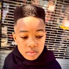 Actors Leslie Nielsen and Priscilla Presley are seen together during the  1988 Santa Monica, California, filming of the comedy movie "The Naked Gun.