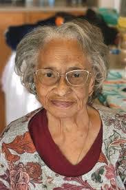 Holly Troy's Instagram, Twitter & Facebook