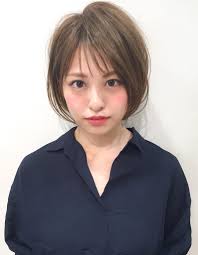 耳かけで女性らしさフェザーショートボブyk315 ヘアカタログ