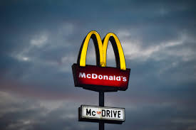 This also means that you can order happy meals starting at those times too. What Is Mcdonalds Lunch Hours Across The World 2021