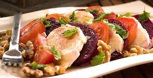 Low carb rezeptsammlung mit schnellen rezepten für gesunde gerichte zum frühstück, mittag & abendessen ohne kohlenhydrate. Low Carb Rezept Tomaten Rote Bete Mozzarella Salat
