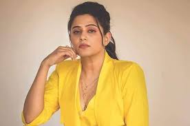 South indian beauty priyamani celebrates her birthday on june 4. Priyamani Makes Her Digital Debut With Amazon Prime S Original Drama Thriller The Family Man Oppos