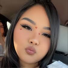 Who can bake a cake in Conroe?