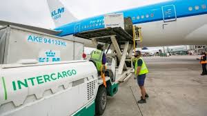Luis Caputo oficializa la venta total de Intercargo y avanza el plan de  reformas - Medios Provincia
