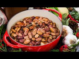 Shell the cranberry beans, rinse and drain heat the olive oil in a deep skillet over medium heat. Olive Oil Braised Cranberry Beans Home Family Youtube