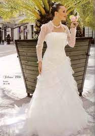 Robe De Mariee Taille 36 Ivoire De Chez Tati Mariage A Mantes La Ville Robe De Mariee Robe De Mariee Couleur Marie