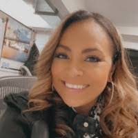 Diane Eiland's Instagram, Twitter & Facebook