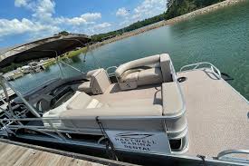 Family owned and operated pontoon boat rental business located at lake hartwell. Boat Rentals Hartwell Marina Hartwell Ga 706 376 5441