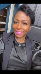 Gracefully Walking it out. Honored tp serve with my gifts. Happy Sunday.  ✅💯 Covenant Glen Church. #tiffanirsingz #praiseandworship #PraiseGod Dr.  Childress preach sir.