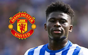 Man Utd bid for new player