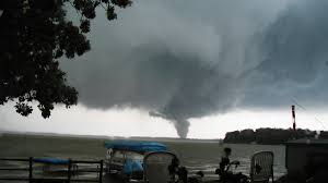 The averages are less for the northern counties. Wisconsin S Tornado And Severe Weather Awareness Week April 9 13 2018
