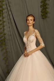 O amor pelas saias de tule: uma peça básica para os looks mais românticos