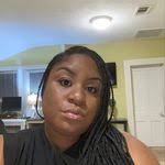 Erin Edney's Instagram, Twitter & Facebook