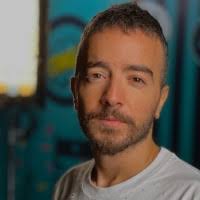 50+ perfiles de «Sarkis»