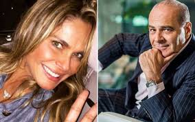 Marcelo de Carvalho está conhecendo melhor a ex-modelo Fernanda Barbosa